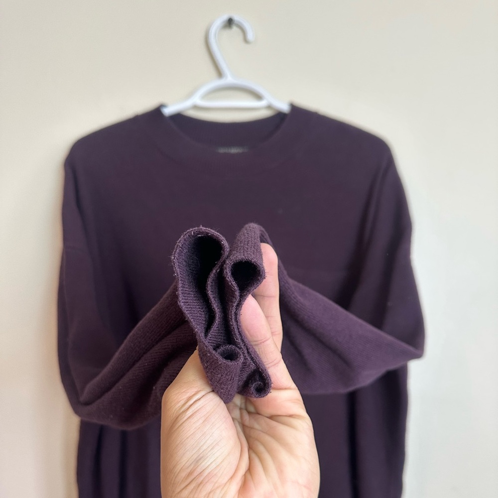 Banana Republic Size L  Dark Purple Crewneck Sweater - Picture 4 of 6